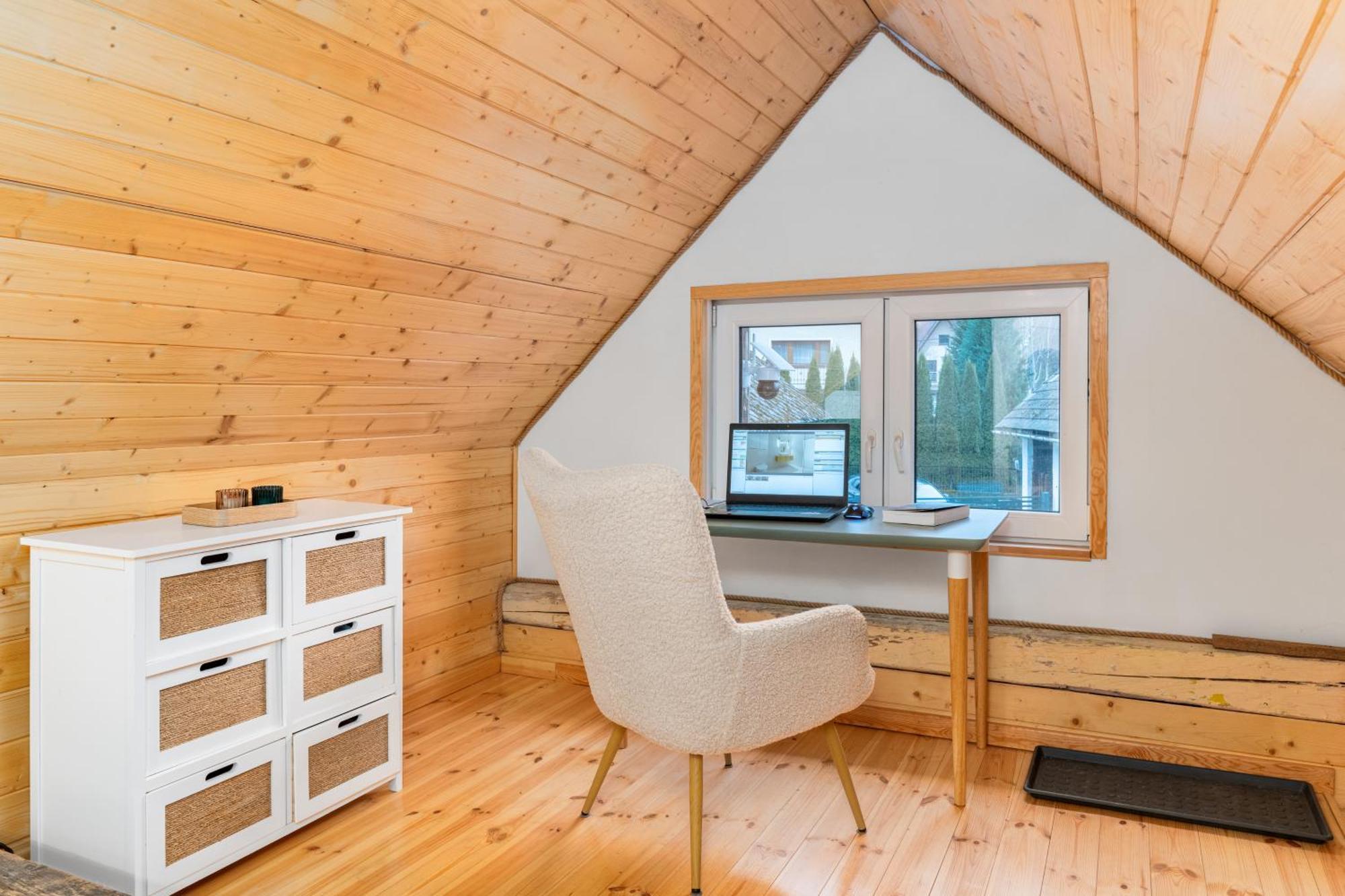 W Deski Dom Apartamenty Krzyzowa Esterno foto